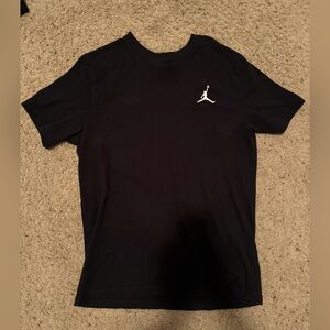 L black air jordan tshirt